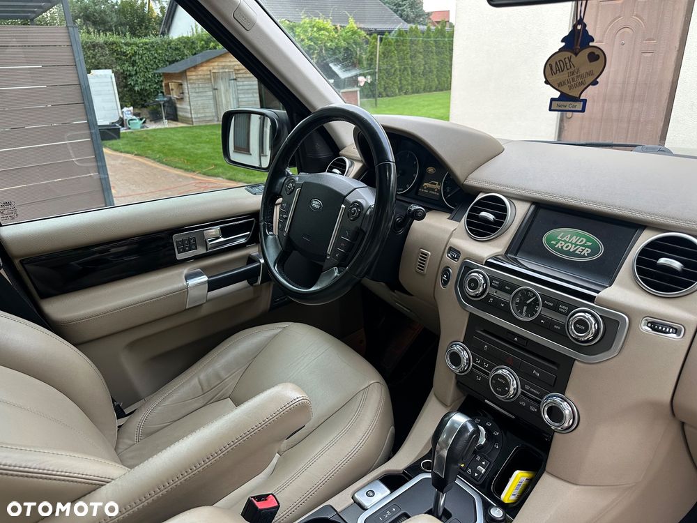 Land Rover Discovery 3.0D V6 HSE - 9