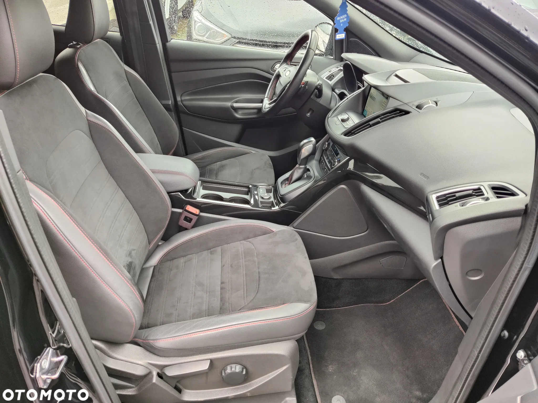 Ford Kuga 2.0 EcoBoost 4x4 ST-Line - 22