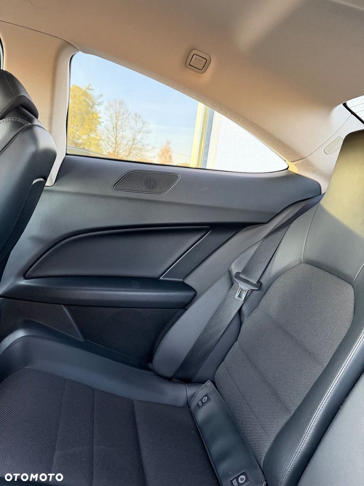 Mercedes-Benz Klasa C 180 Coupe BlueEFFICIENCY - 30