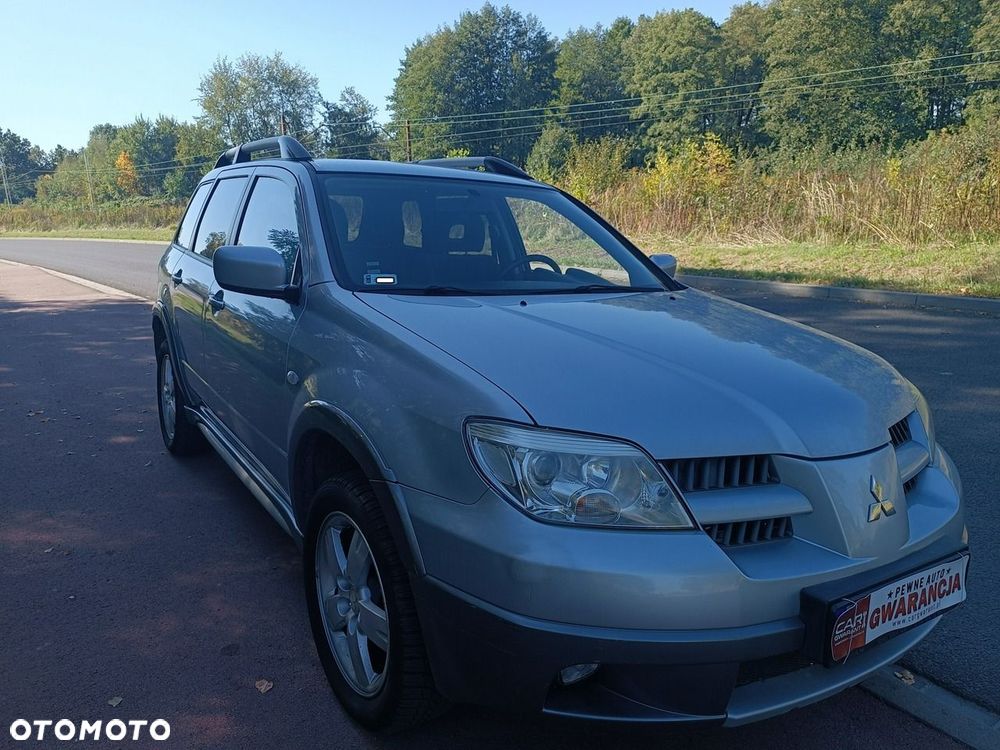Mitsubishi Outlander - 11