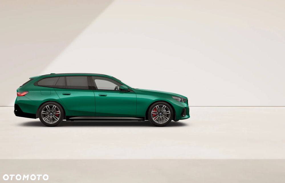 BMW Seria 5 540d xDrive mHEV - 6