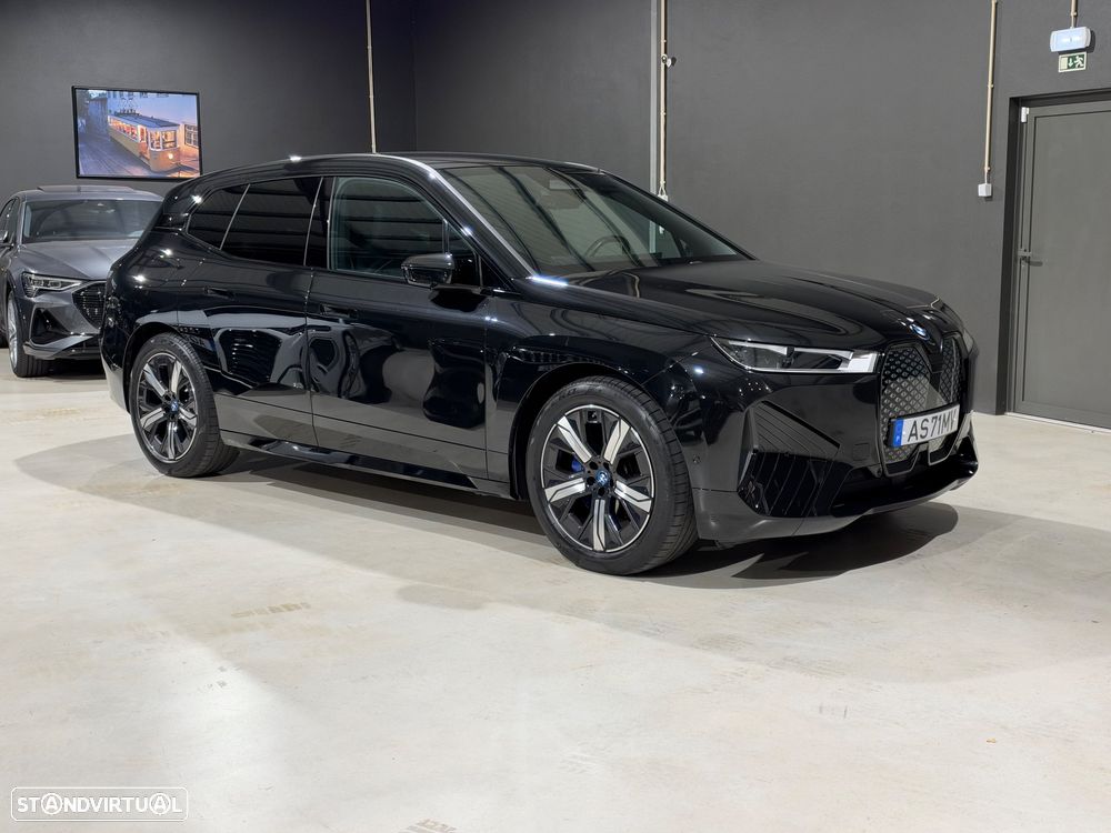 BMW iX xDrive 40 Pack Desportivo - 5