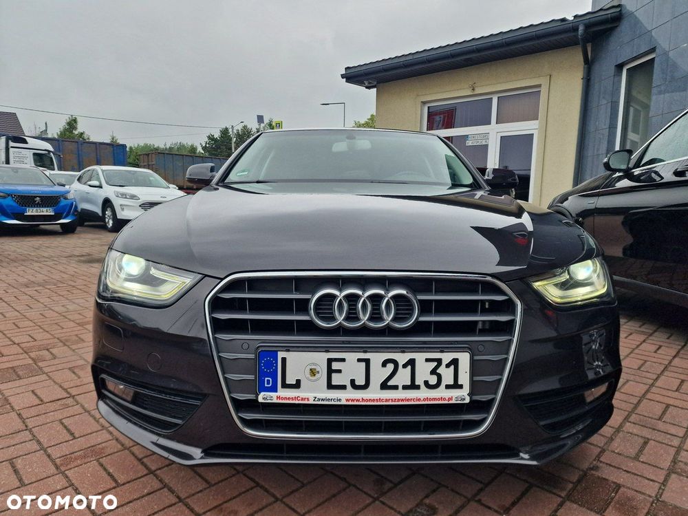 Audi A4 Limousine 1.8 TFSI Ambiente - 13