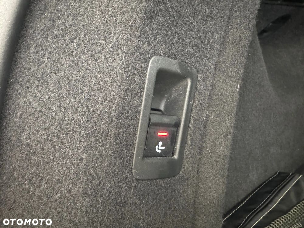 Audi A4 Allroad - 33