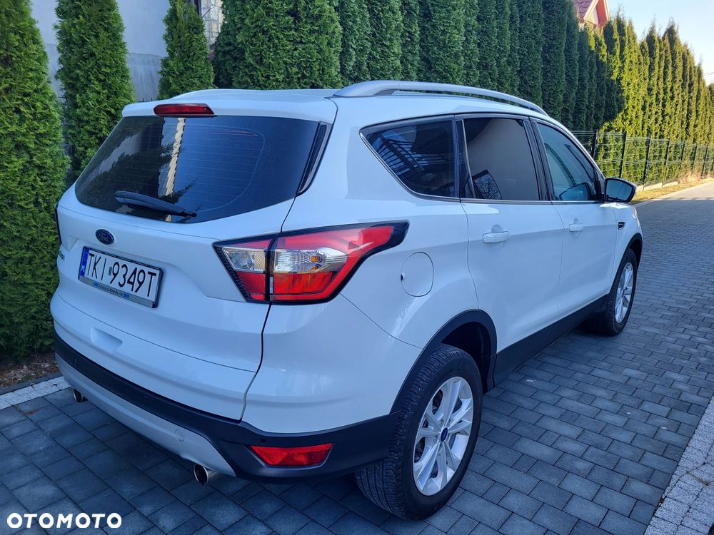 Ford Kuga 1.5 EcoBoost 2x4 Titanium - 5