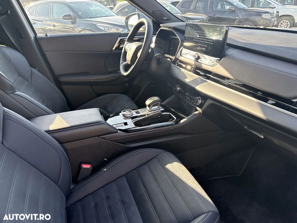 Mitsubishi Outlander 2.4 L 4X4 PHEV Intense - 13