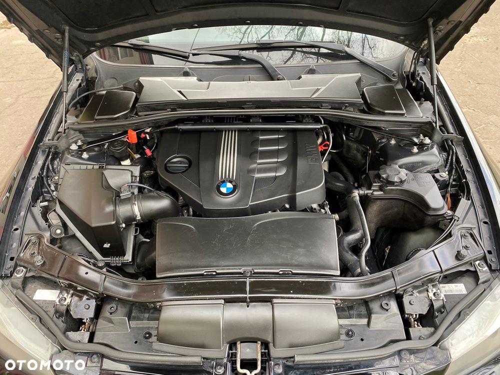 BMW Seria 3 320d - 38
