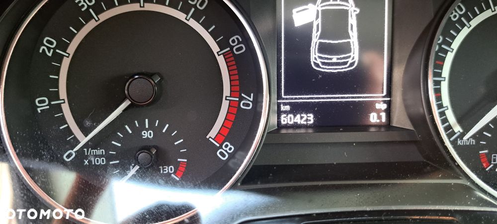 Skoda Fabia 1.0 TSI Monte Carlo - 9