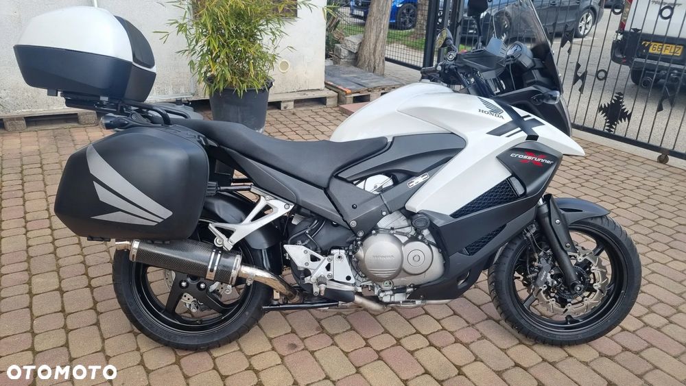 Honda VFR - 2