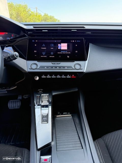 Peugeot 308 SW BlueHDi 130 EAT8 Business - 30