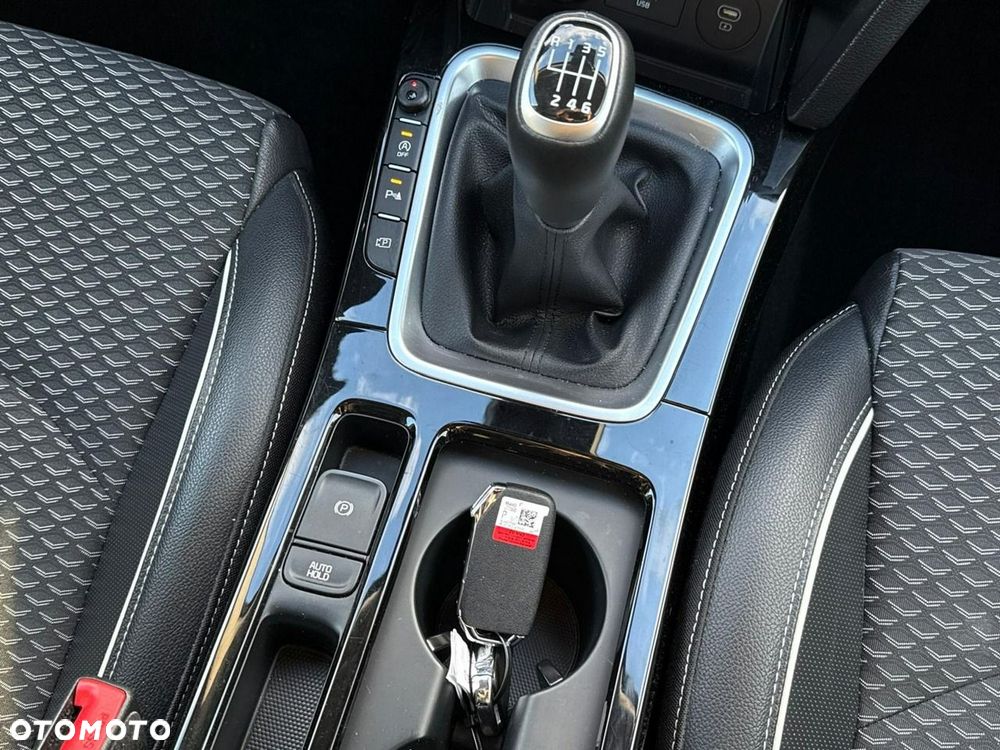 Kia XCeed - 28