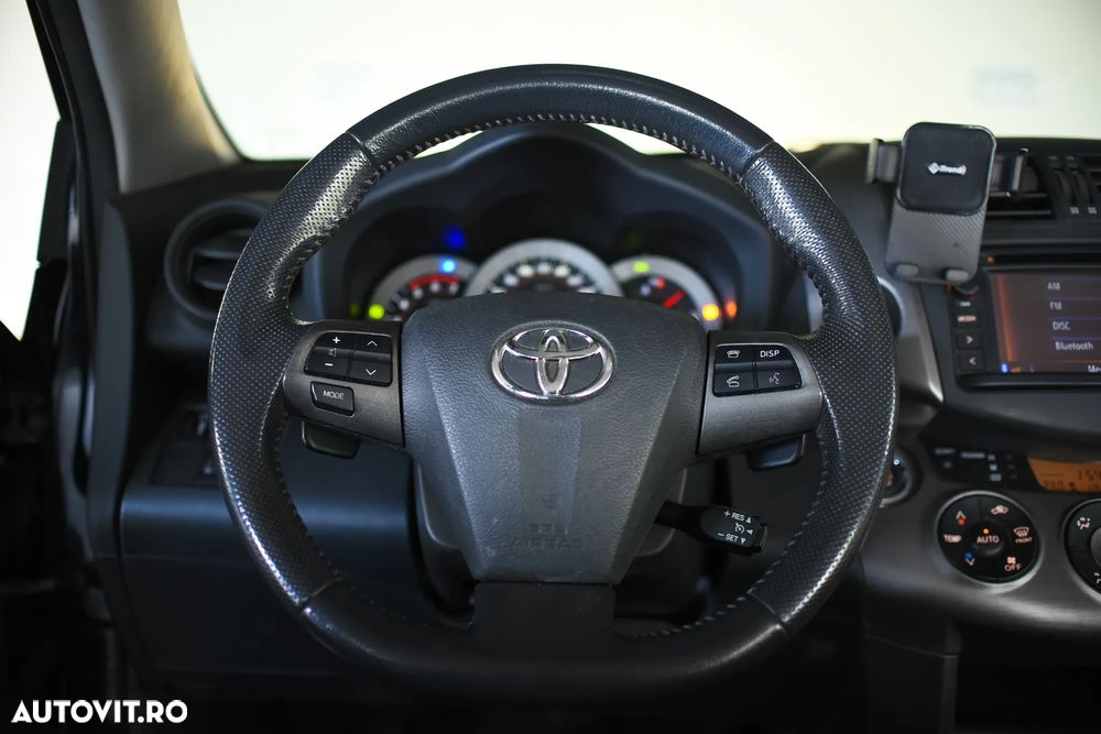 Toyota RAV4 - 19