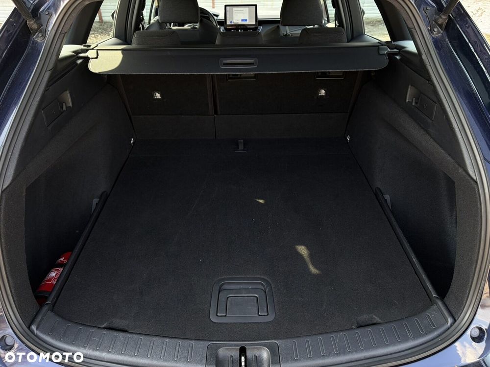 Toyota Corolla 1.8 Hybrid Comfort - 22