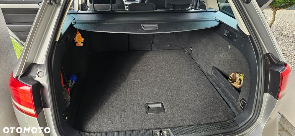 Volkswagen Passat 2.0 TDI BMT Comfortline - 14