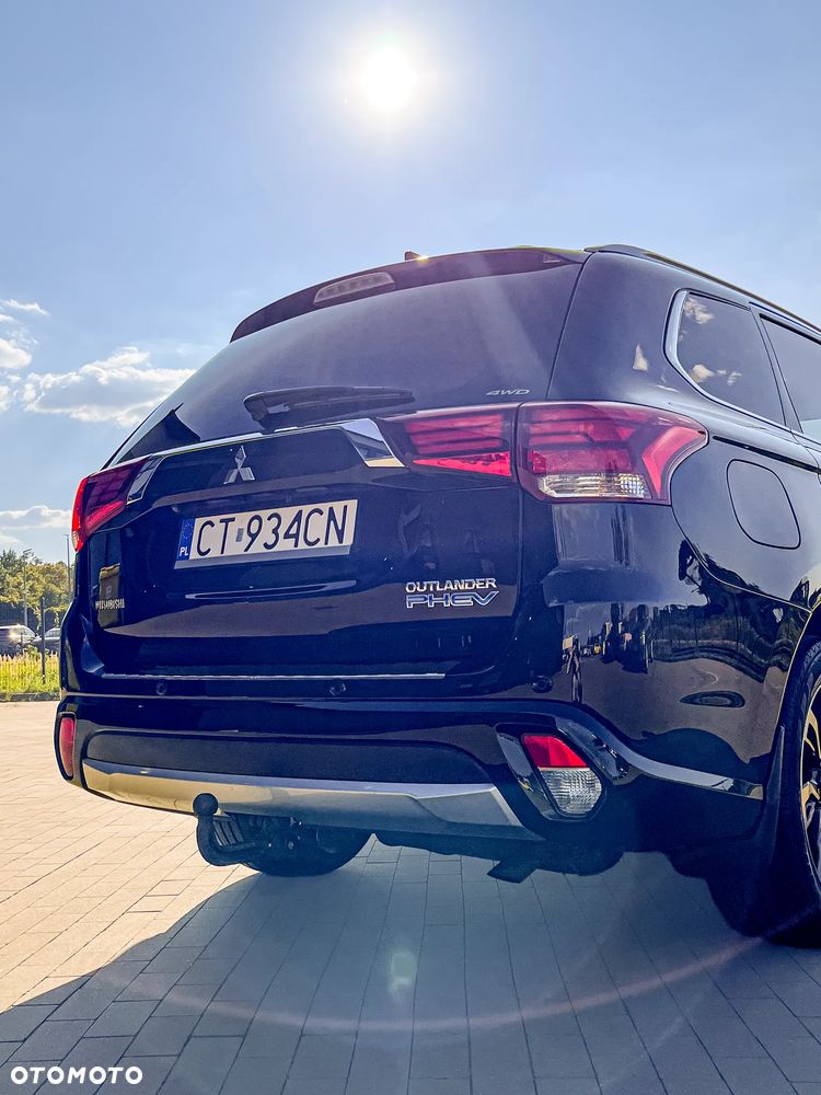 Mitsubishi Outlander 2.0 4WD Plus - 11