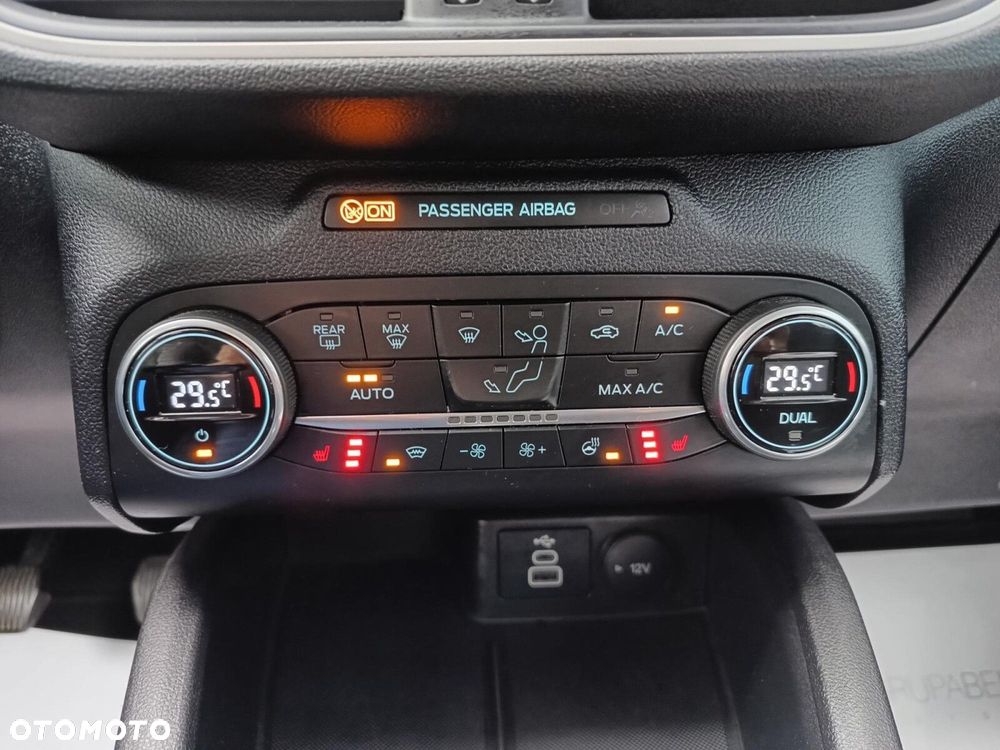 Ford Kuga 1.5 EcoBlue FWD Titanium - 27