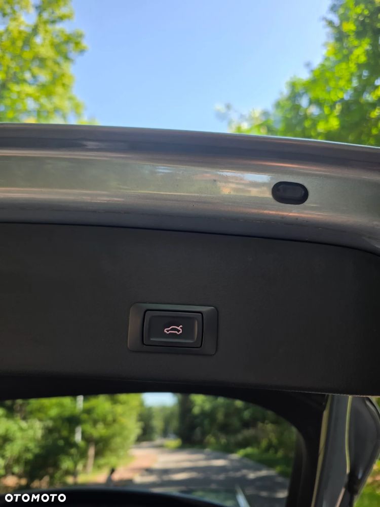 Audi A6 Avant 2.0 TDI Multitronic - 17