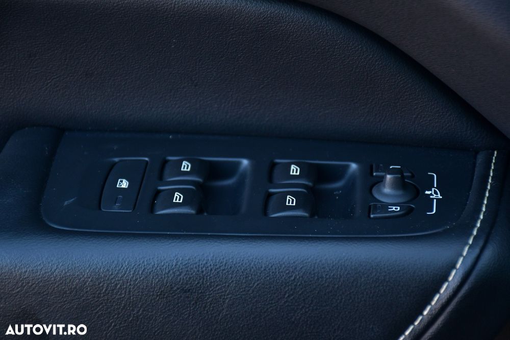 Volvo XC 60 - 28