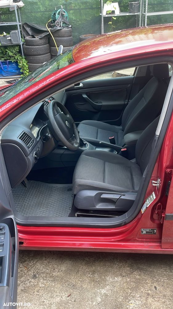 Volkswagen Golf 1.6 Comfortline - 2