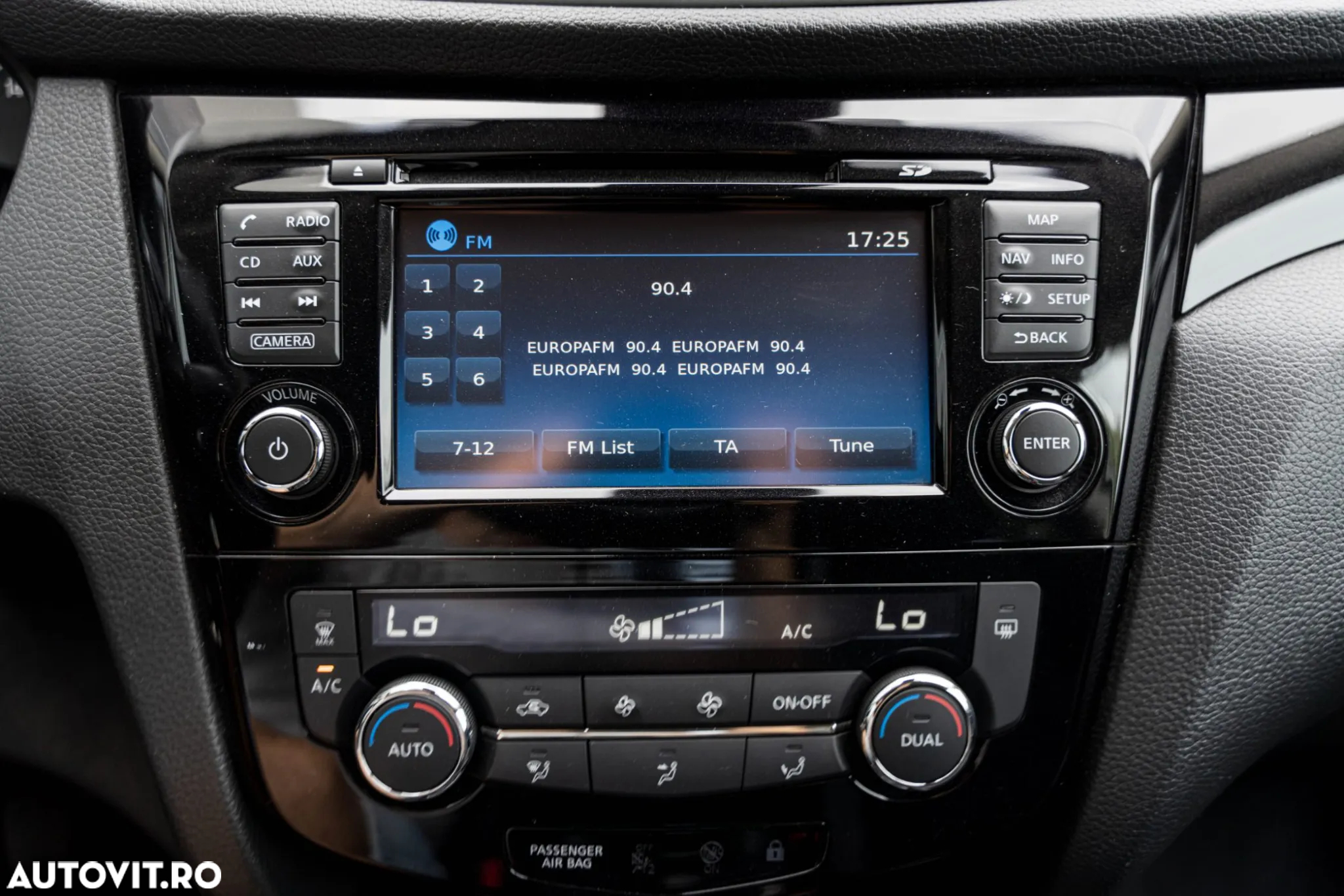 Nissan Qashqai 1.6 DCI N-Connecta - 21