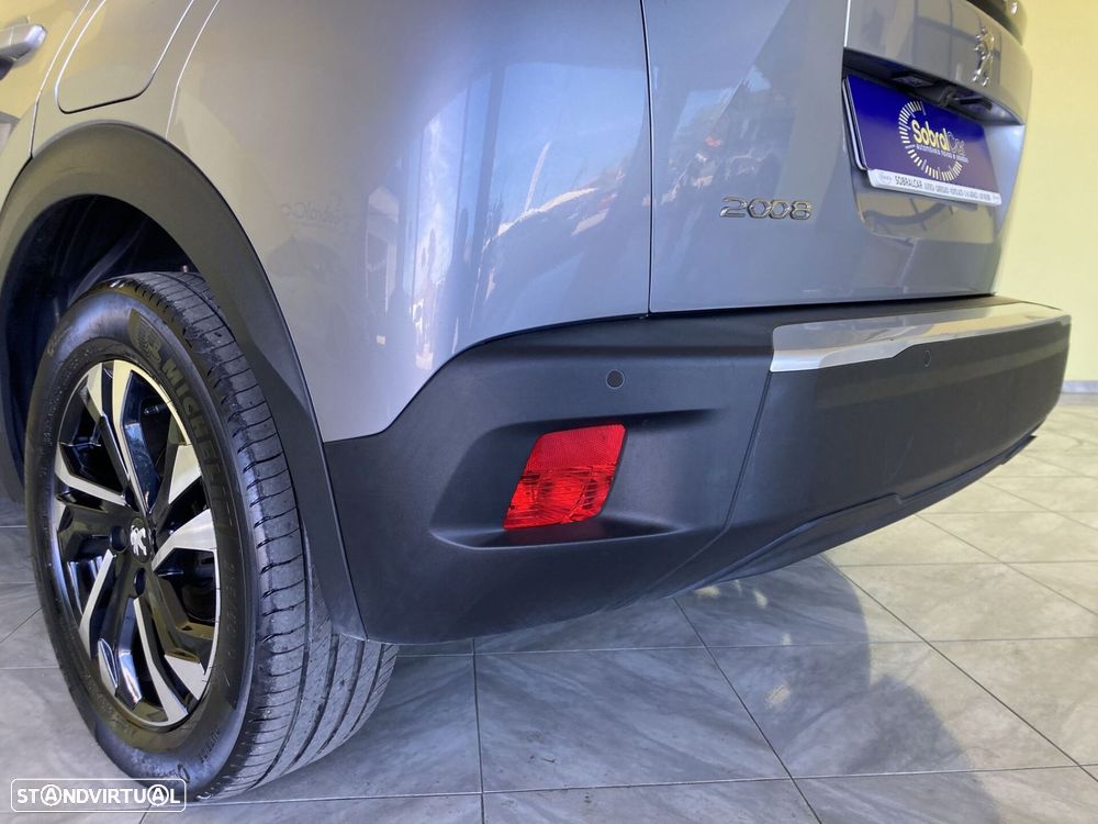Peugeot 2008 1.2 PureTech Allure Pack - 5