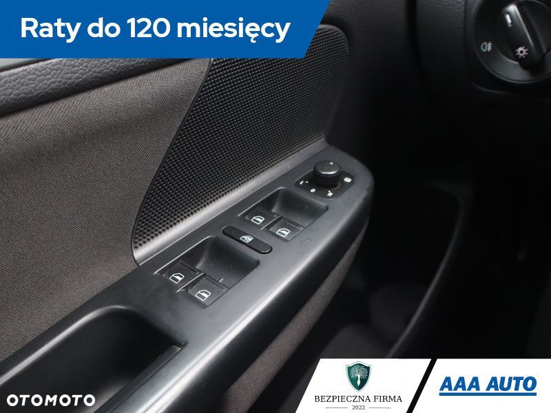 Volkswagen Golf - 15