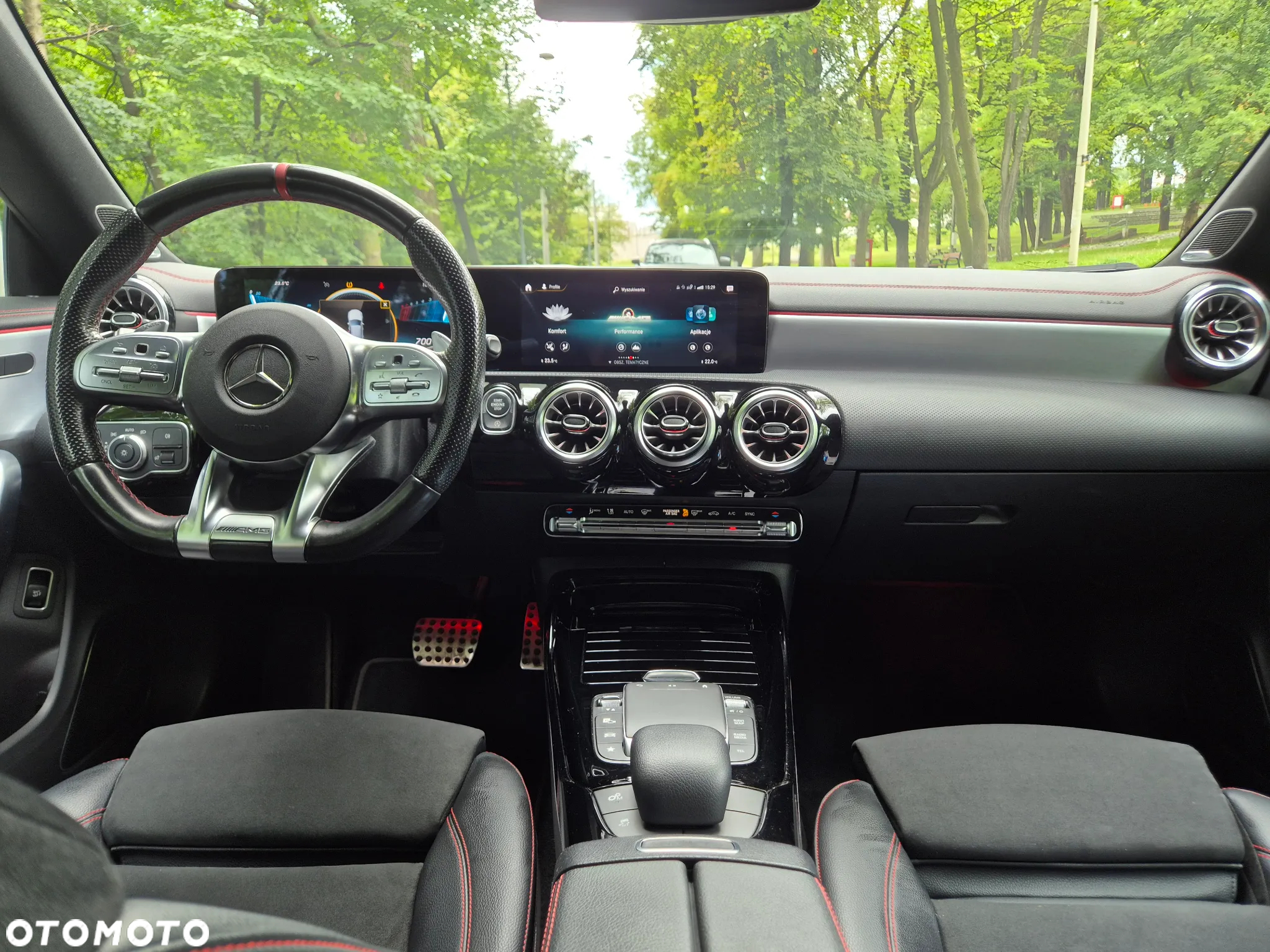 Mercedes-Benz CLA AMG 35 4-Matic 7G-DCT - 12