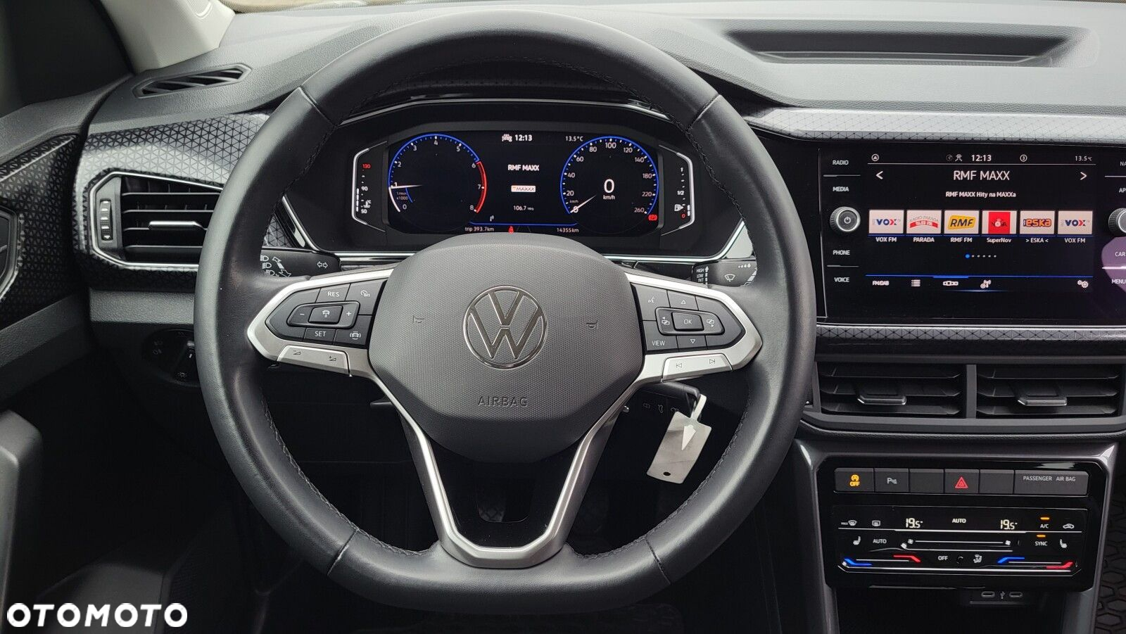 Volkswagen T-Cross - 21