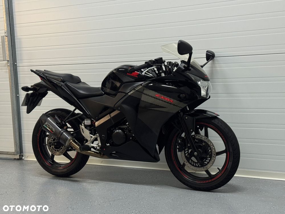 Honda CBR - 1