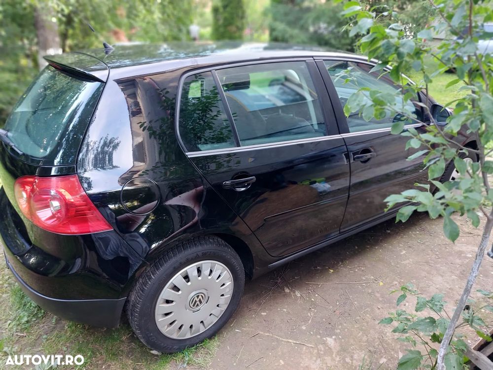 VOLKSWAGEN Golf 2009