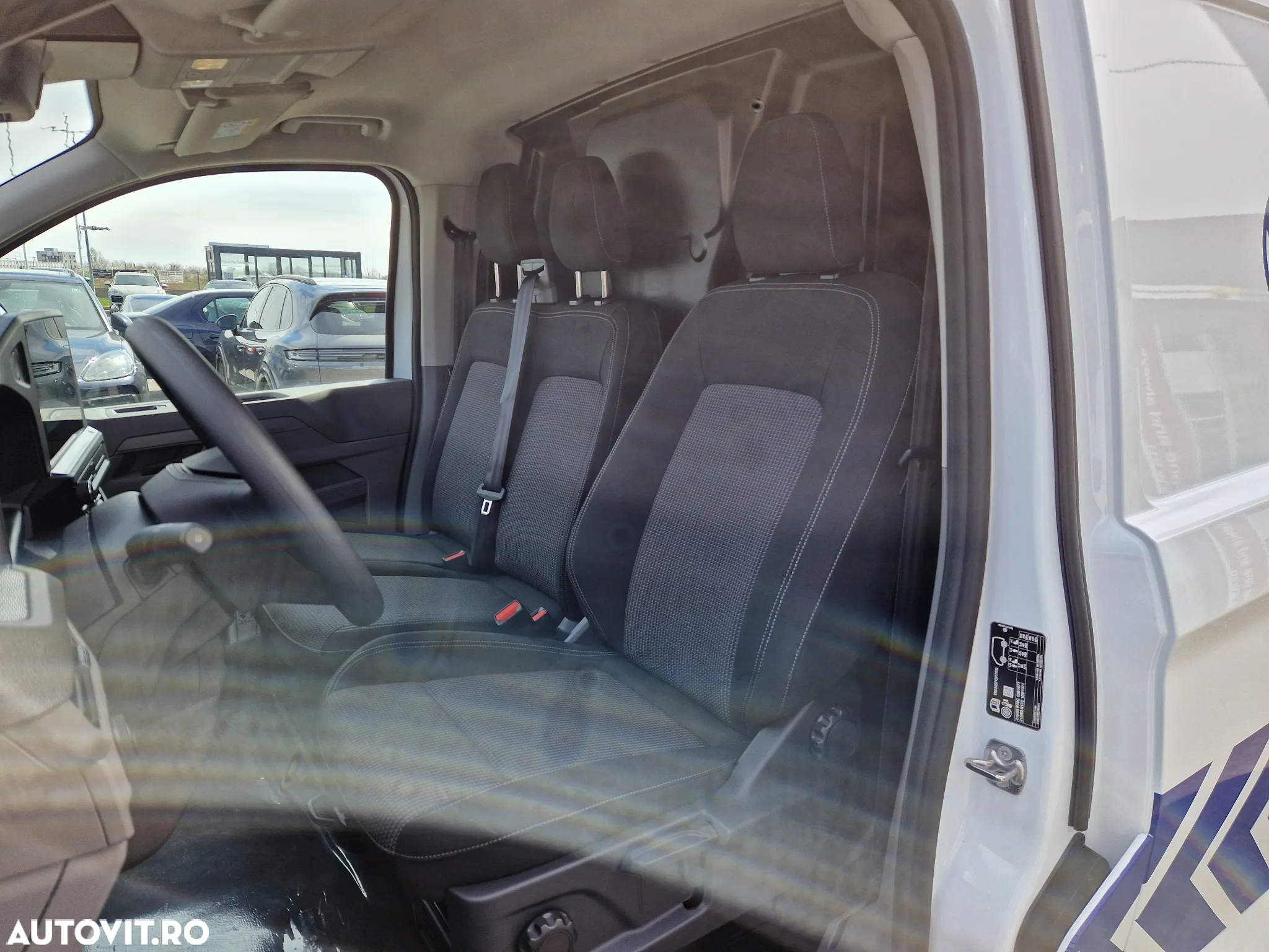 Volkswagen Transporter - 9