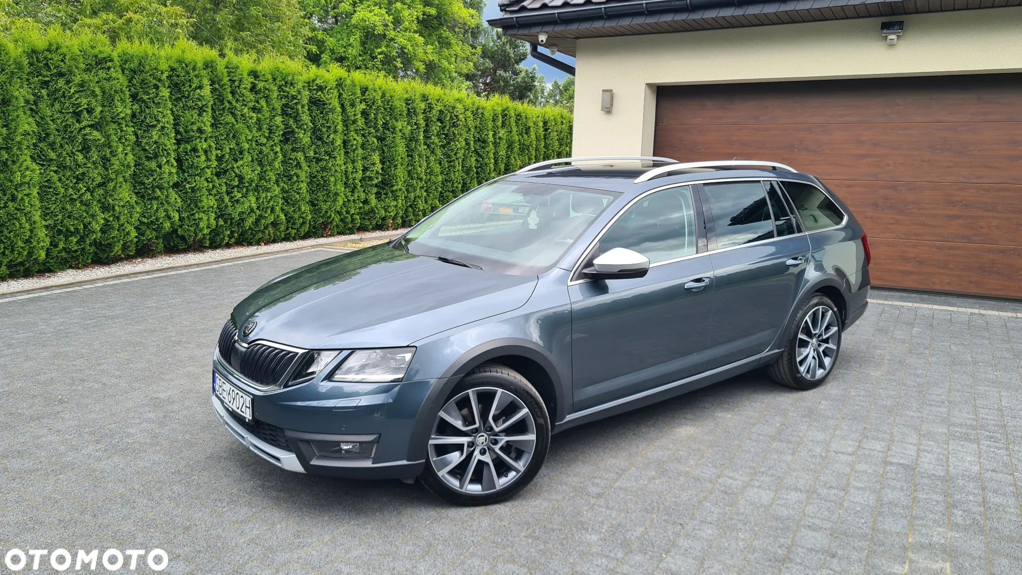 Skoda Octavia 2.0 TDI 4x4 Scout DSG - 1