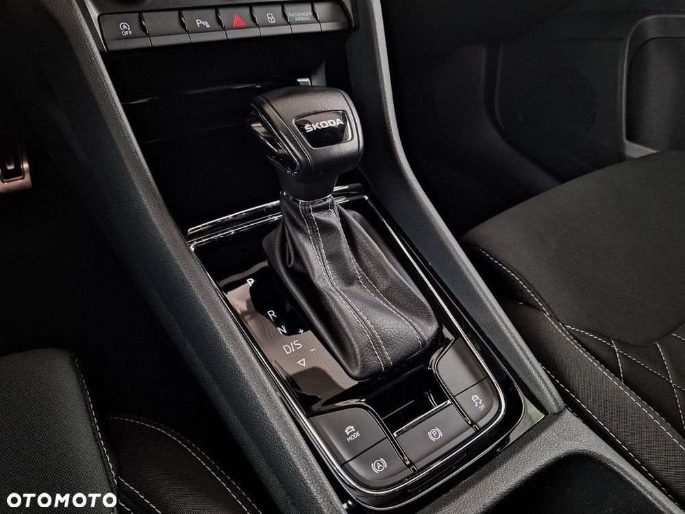 Skoda Karoq 1.5 TSI ACT Sportline DSG - 29