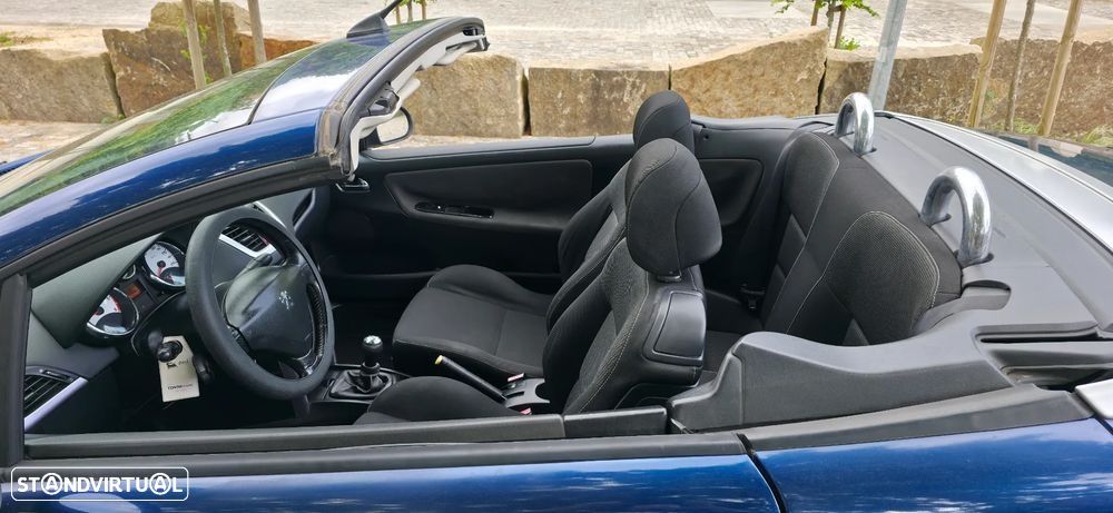 Peugeot 207 CC - 8