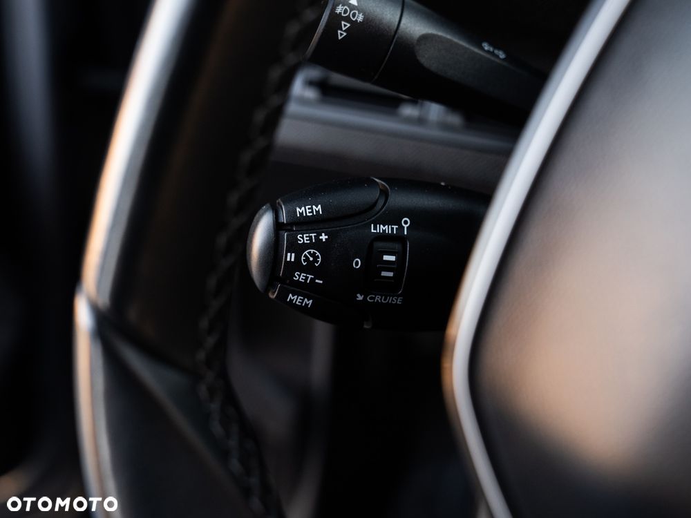 Peugeot 3008 BlueHDi 130 Stop & Start Allure - 37