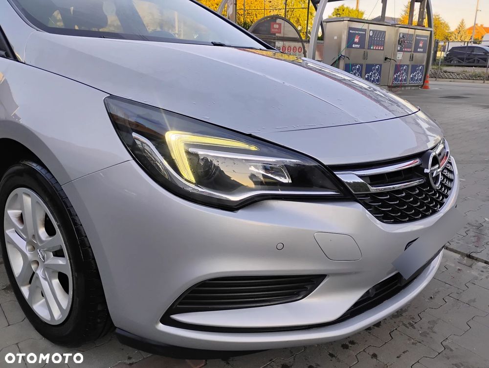 Opel Astra 1.6 CDTI Dynamic S&S - 31