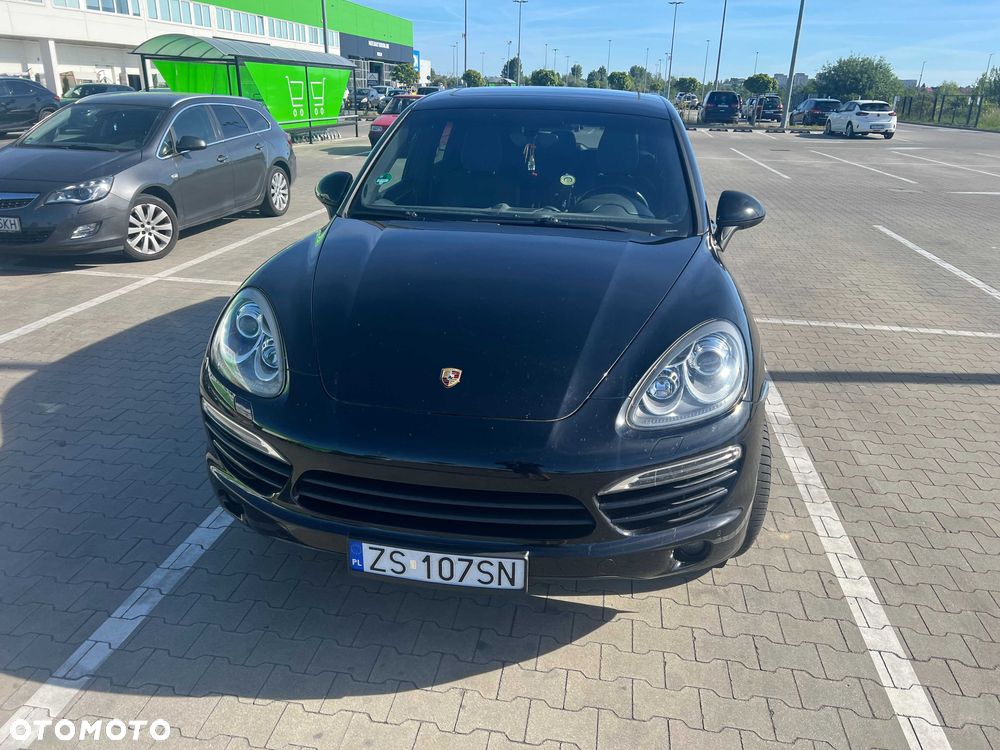 Porsche Cayenne - 2
