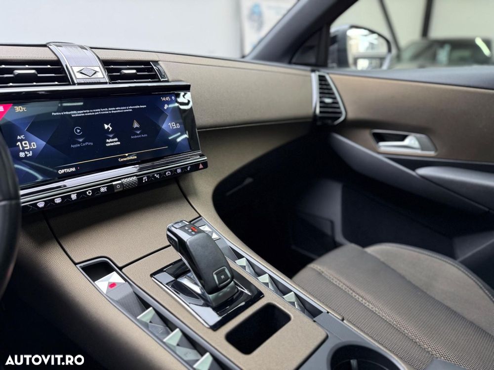 DS Automobiles DS 7 Crossback - 24
