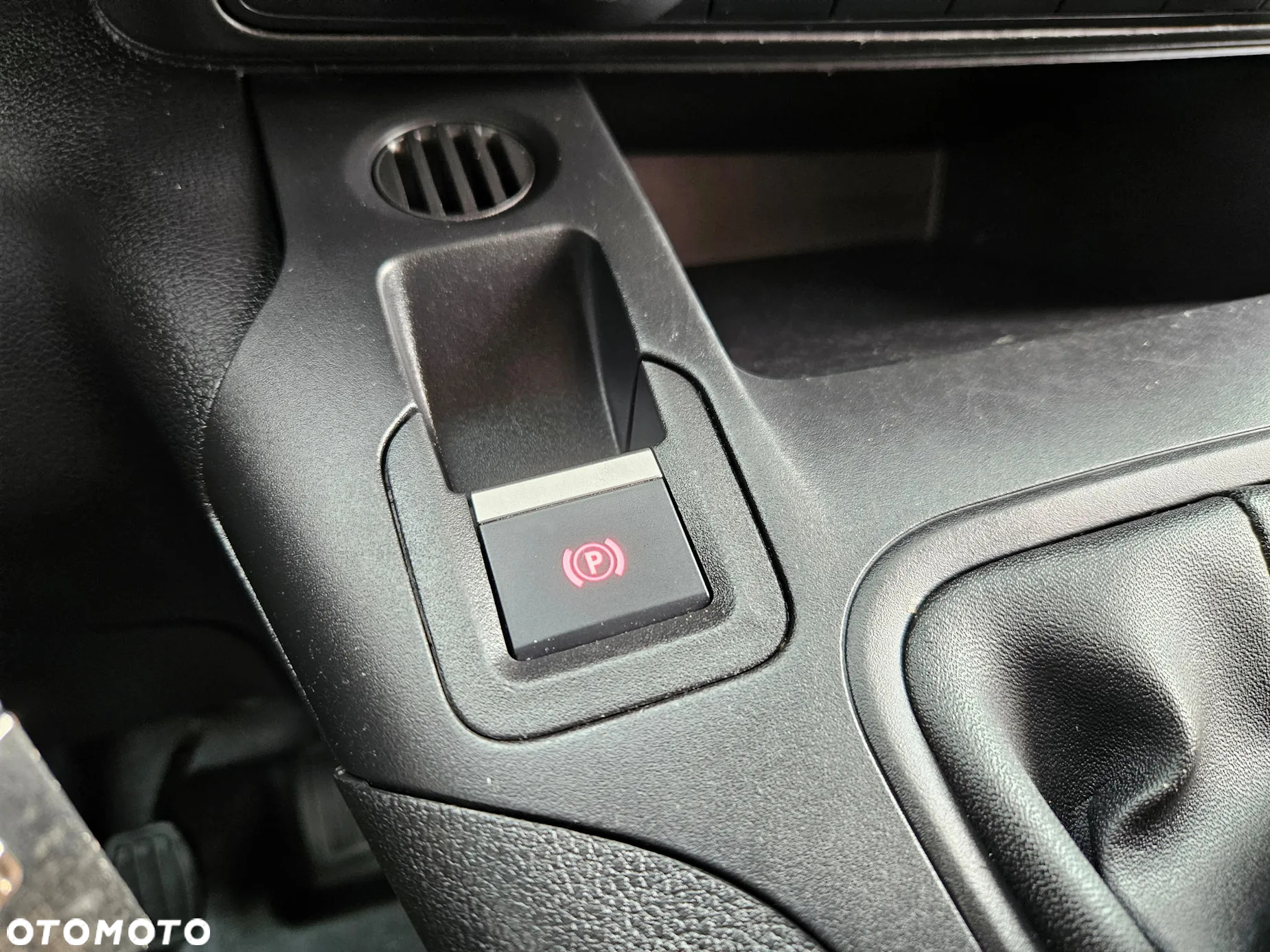 Citroën Berlingo 1.5HDI 102KM - 13