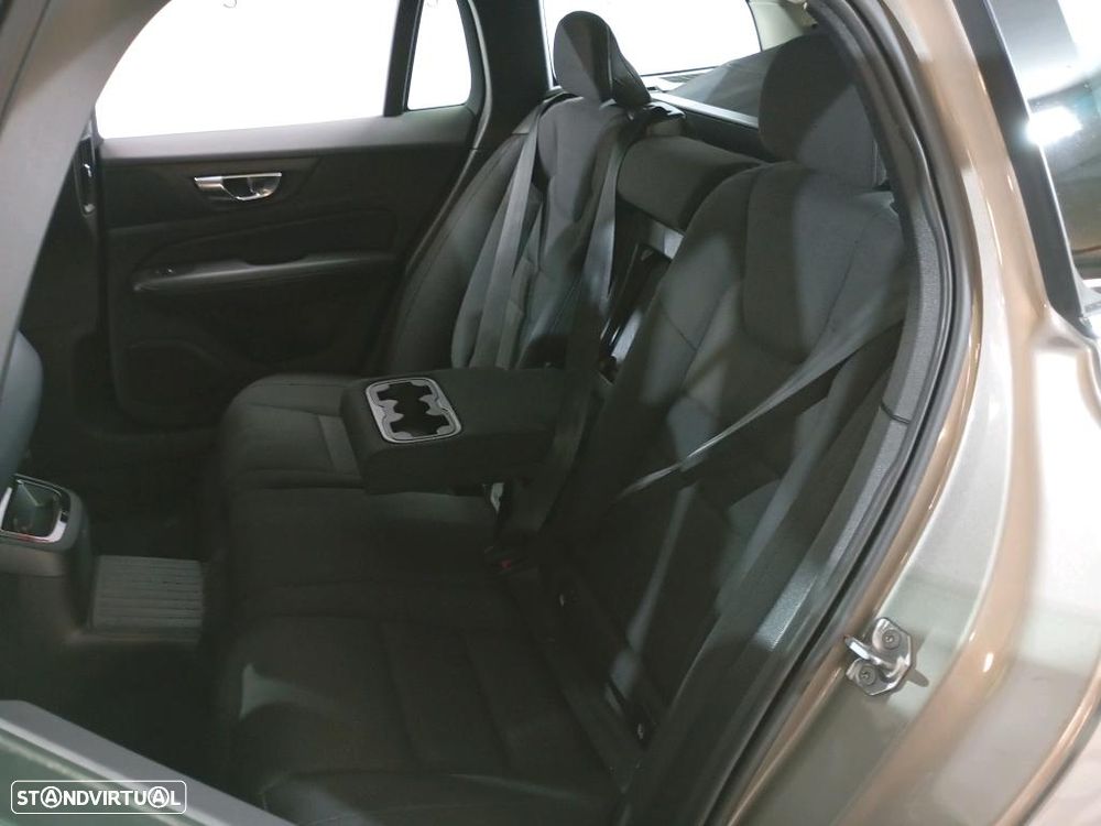 Volvo V60 2.0 T6 AWD TE Inscription Expression - 8