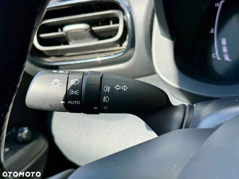 Toyota Yaris Cross Hybrid 1.5 Style AWD - 16