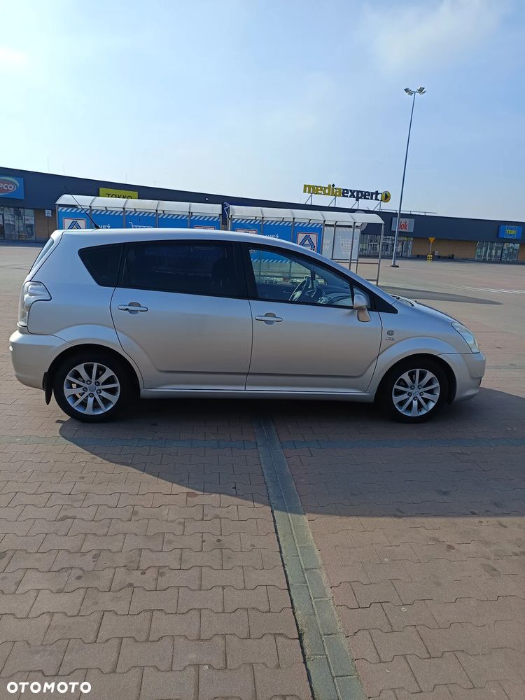 Toyota Corolla Verso 2.0 D-4D Prestige - 6