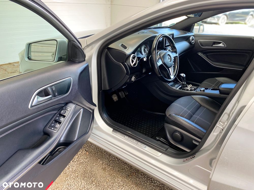 Mercedes-Benz Klasa A 180 (BlueEFFICIENCY) Style - 8
