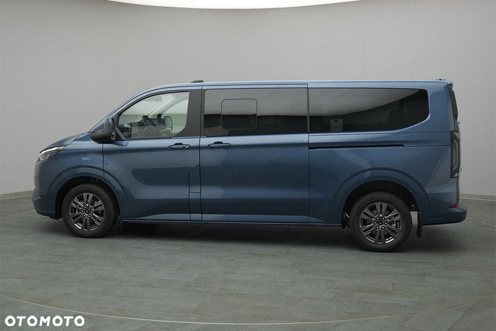 Ford Tourneo Custom 2026 photo 5