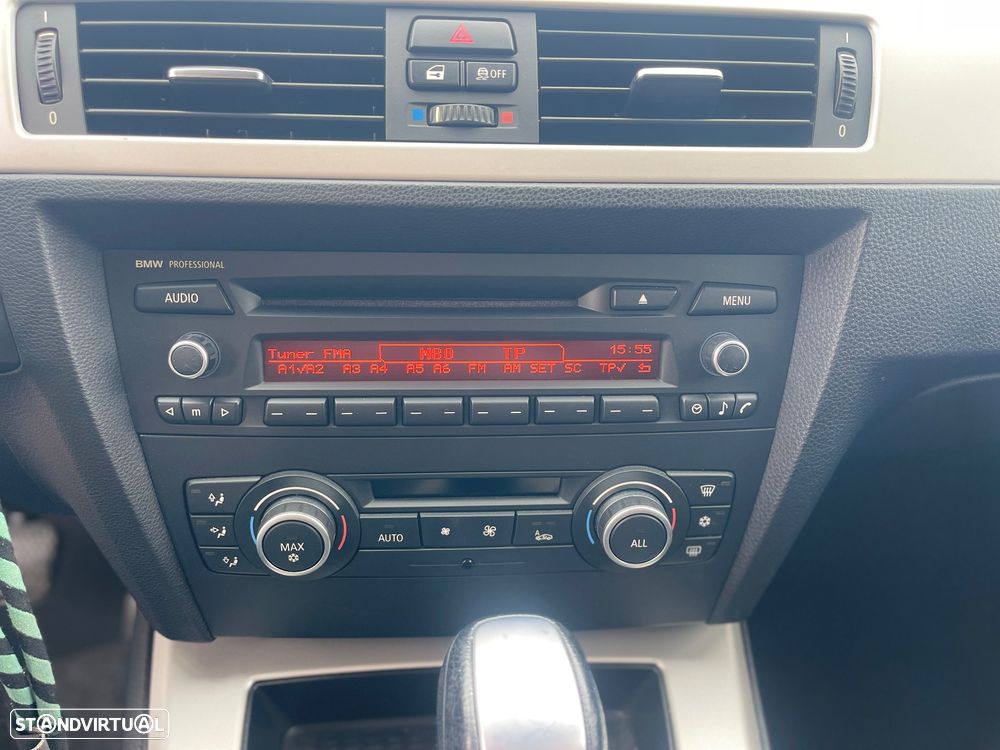 BMW 318 ver-d-sport--aut-efficient-dynamics-edition-blue-per-sport-line - 14