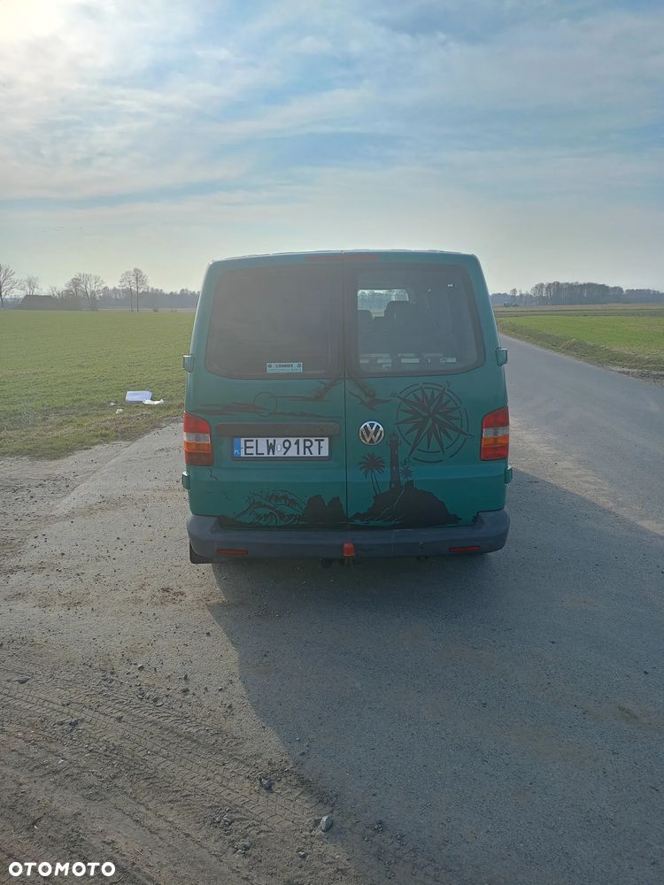 Volkswagen Caravelle - 6