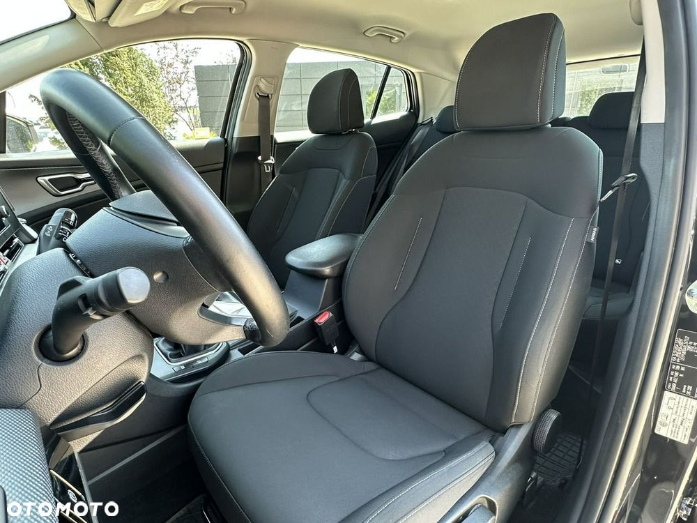 Kia Sportage - 12