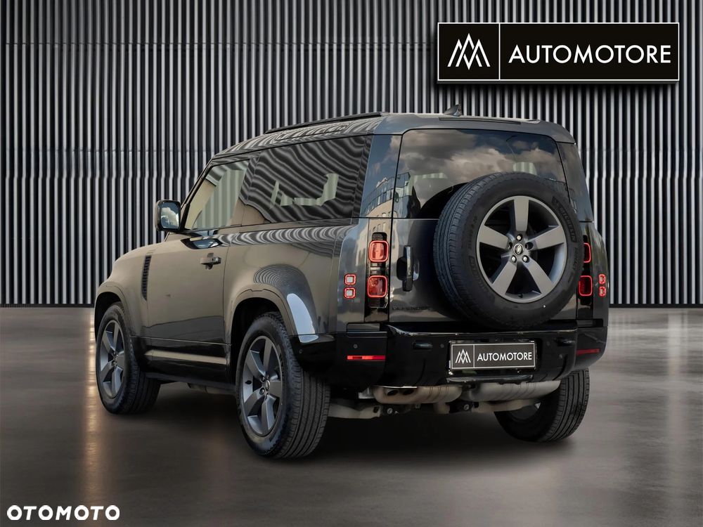 Land Rover Defender 90 D250 X-Dynamic SE - 8
