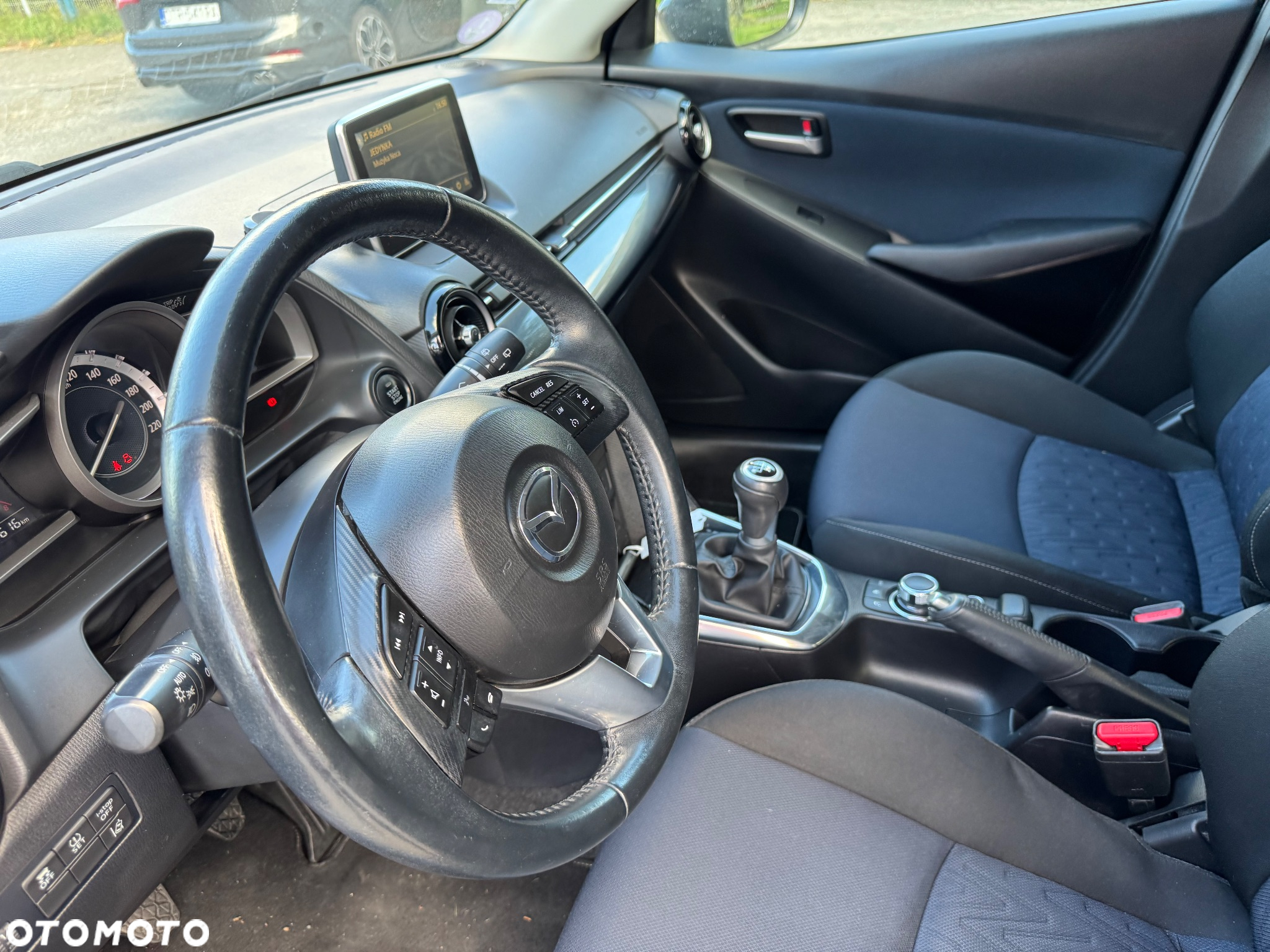 Mazda 2 - 11
