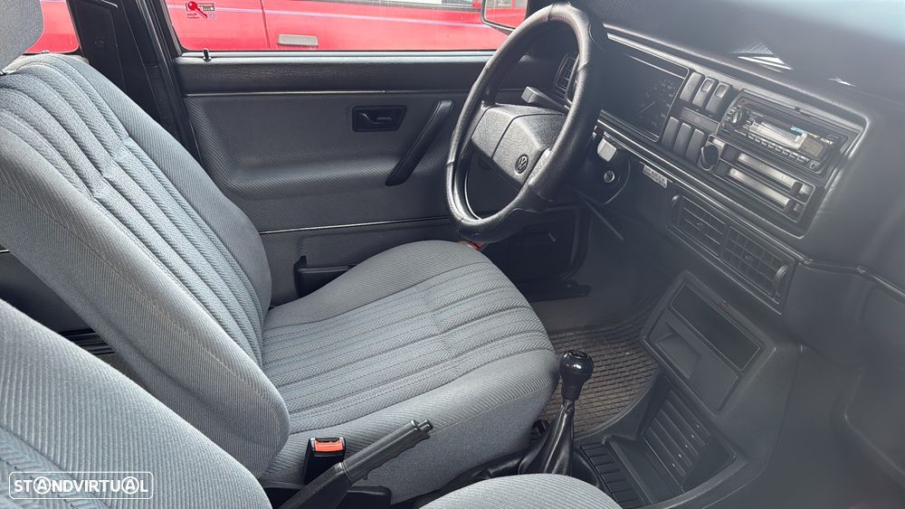 VW Golf 1.6 Special - 5